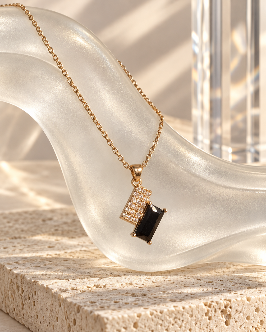 Noir Duo Pendant