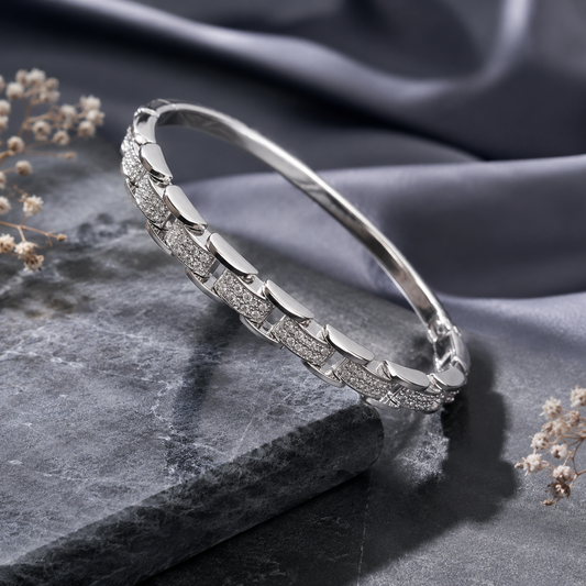 Celeste Silver Link Bangle