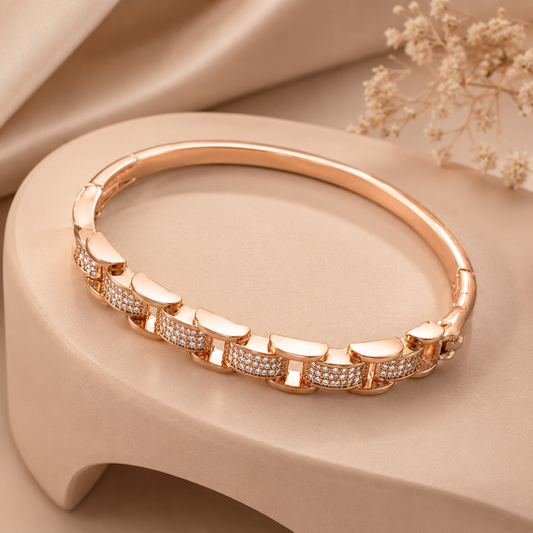 Rosé Link Luxe Bangle